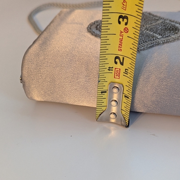 Bijoux Terner Vintage Grey/Silver Satin Evening/Formal Bag w/Detailed Beading - Picture 9 of 15